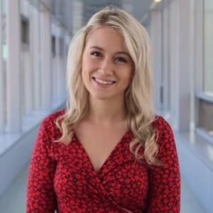 Meet your Posher, Holly